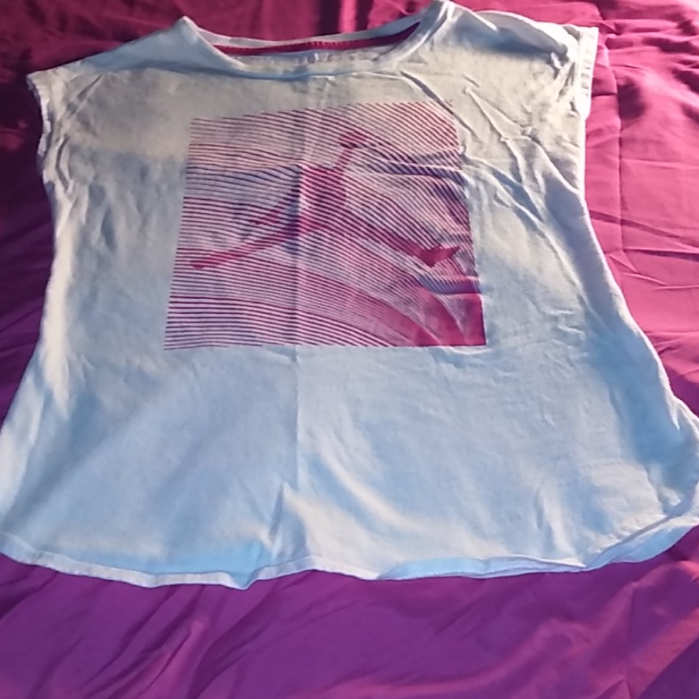 White and fuchsia pink Nike shirt